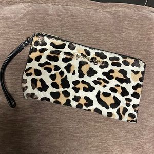 Michale Kors wristlet